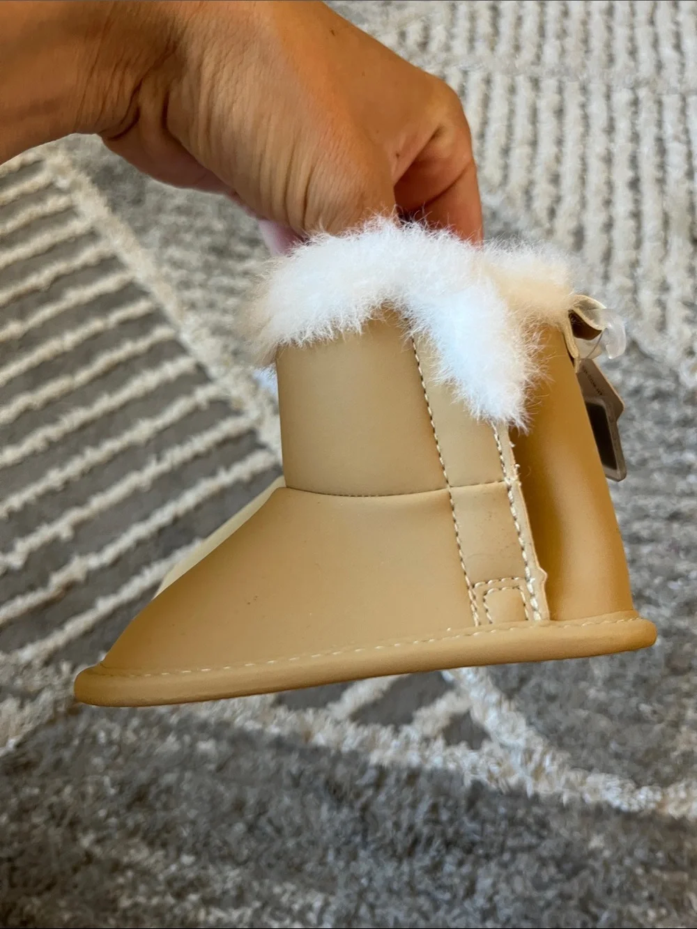NWT Carter’s 0-3 Baby Boots Tan with Faux Fur